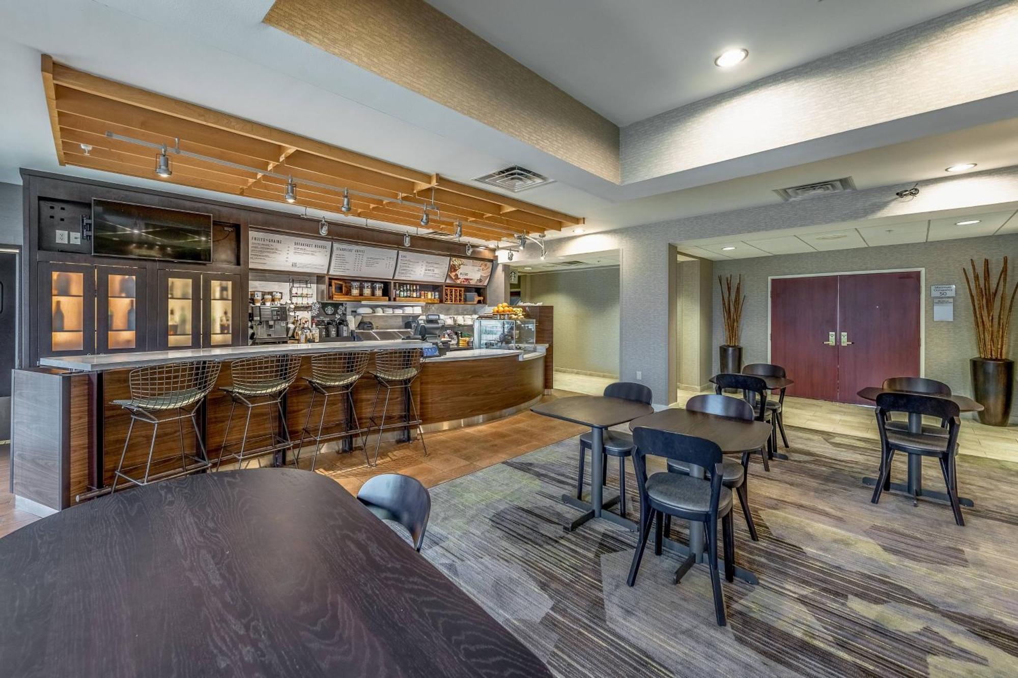 Courtyard By Marriott Bryan College Station Hotel Екстериор снимка