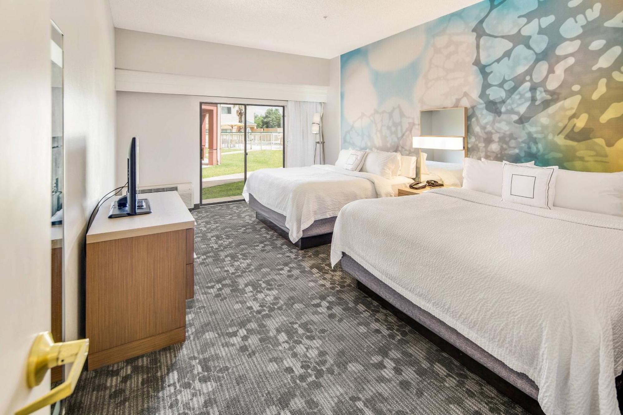 Courtyard By Marriott Bryan College Station Hotel Екстериор снимка