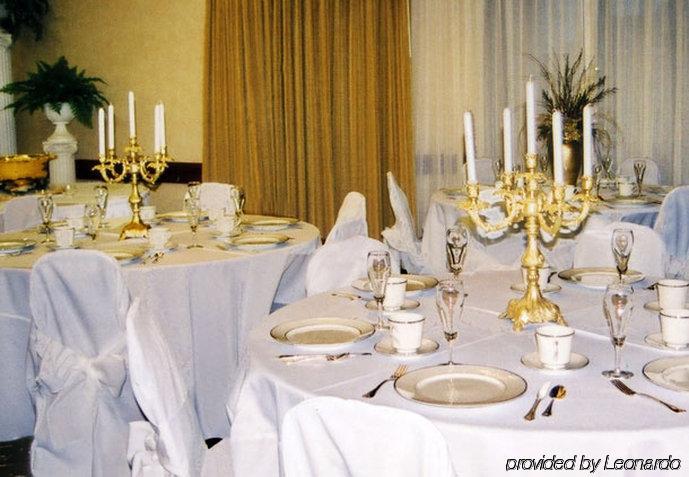 Courtyard By Marriott Bryan College Station Hotel Екстериор снимка